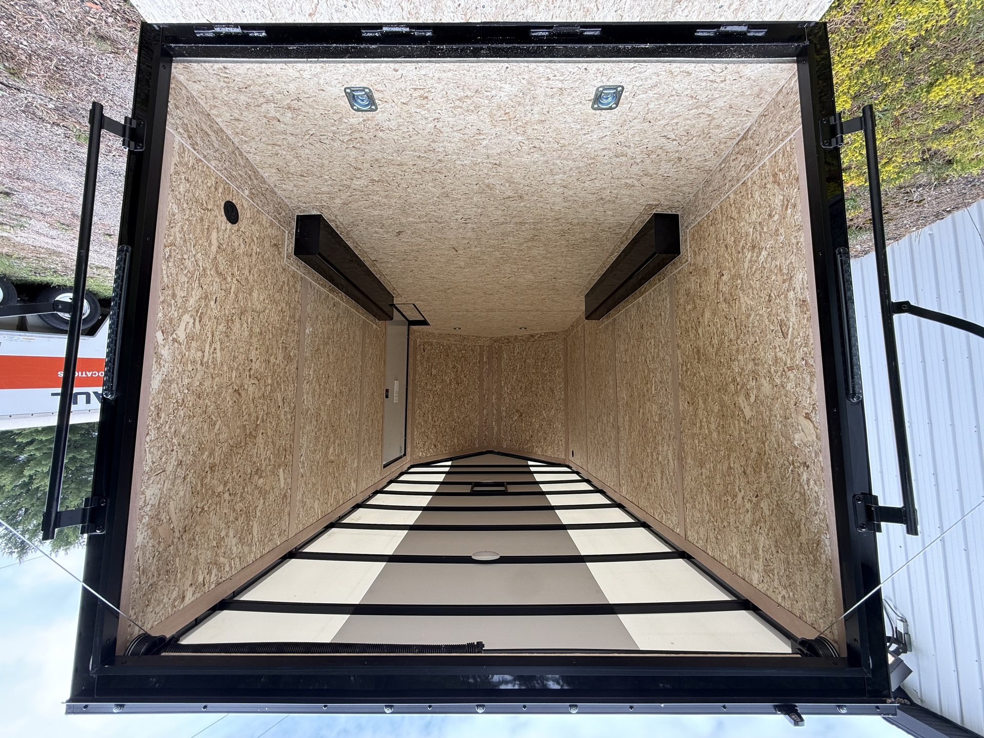 2027 DISCOVERY 8.5 X 16 X 84 2027 DISCOVERY 8.5 X 16 X 84